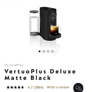 Nespresso Coffee maker with pod organizer great condition.